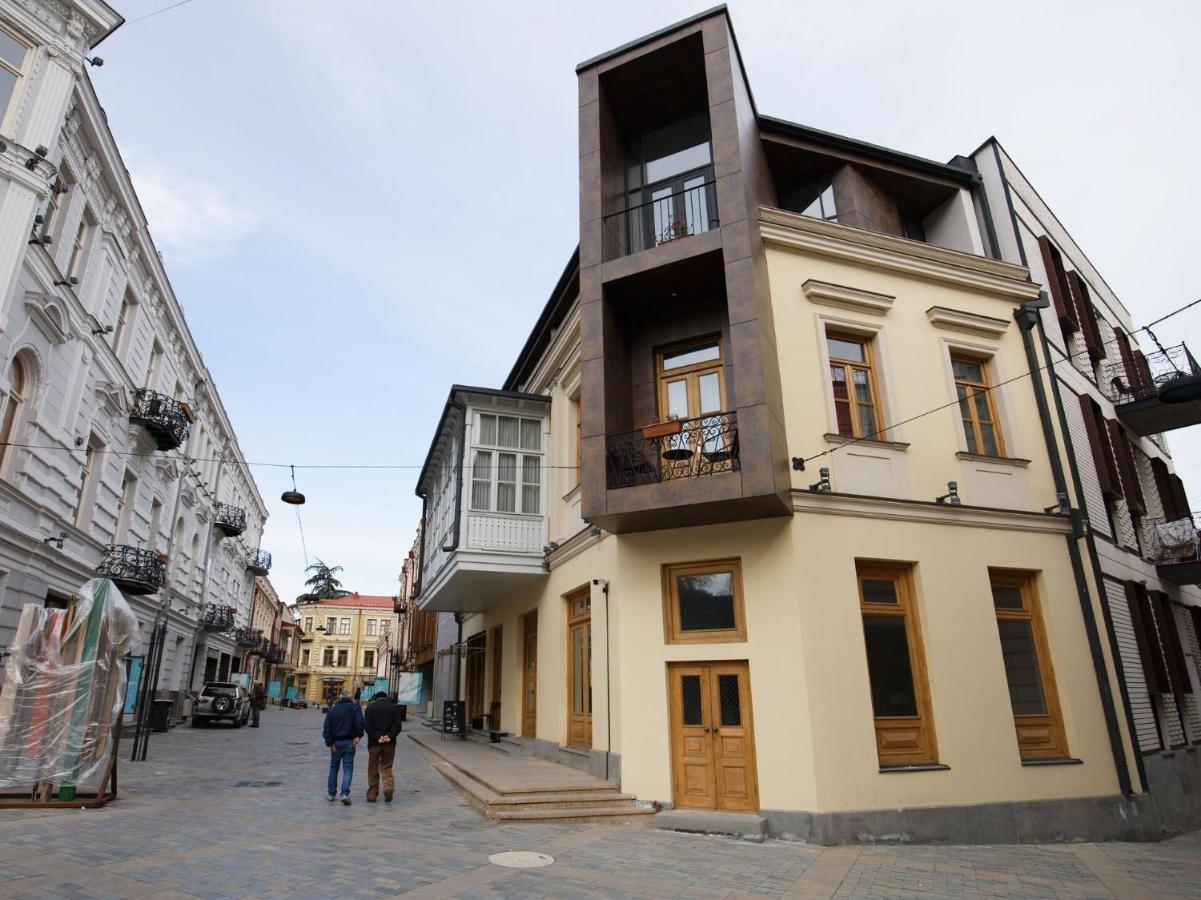 G&L Apartments Tbilisi Buitenkant foto